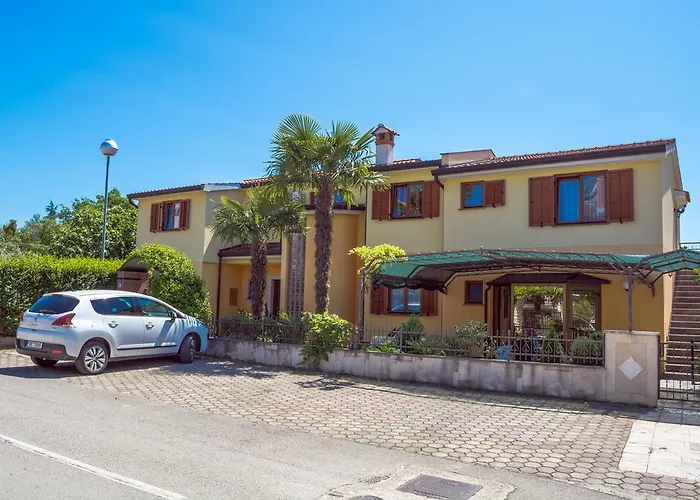 Masek Διαμέρισμα *